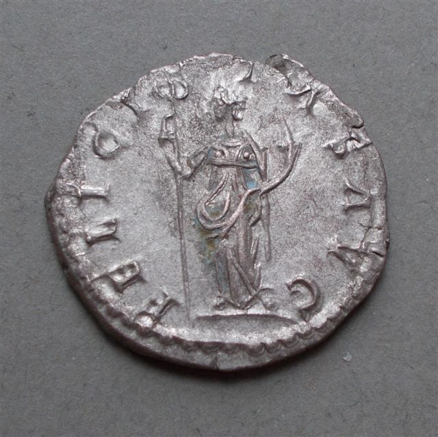 Postumus-Antoninianus-Trio
